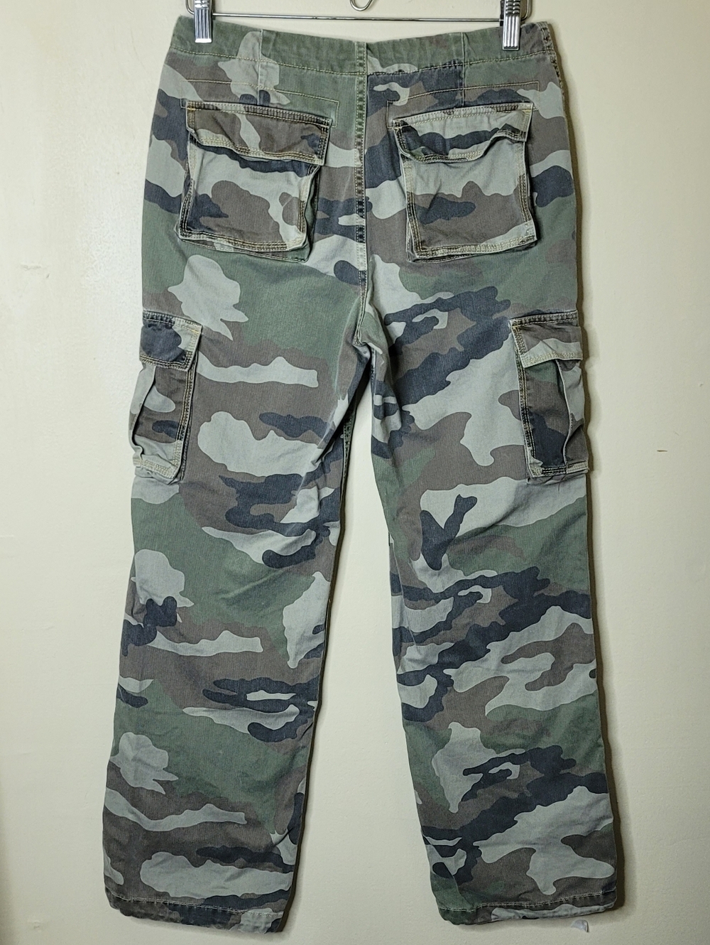 No Boundaries Vintage Y2K  Camo Cargo Pants - Picture 5 of 7